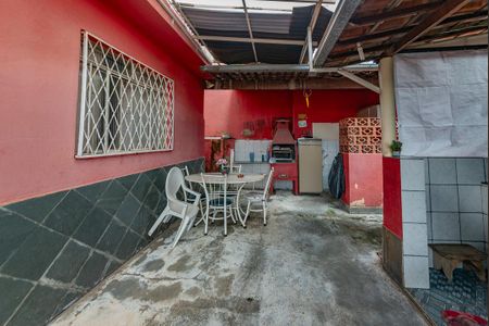 Casa à venda com 240m², 4 quartos e 7 vagas