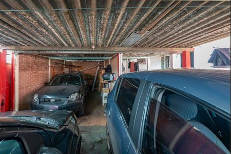 Casa à venda com 240m², 4 quartos e 7 vagas