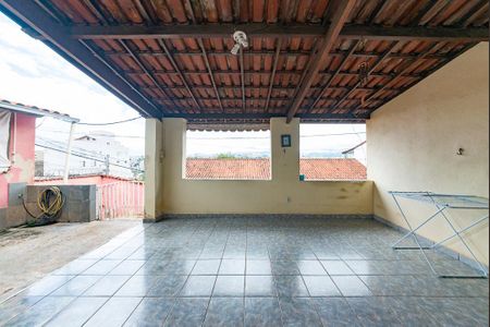Casa à venda com 240m², 4 quartos e 7 vagas
