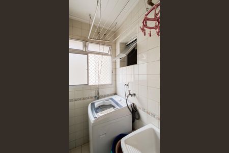 Apartamento à venda com 66m², 3 quartos e 1 vaga Apartamento à venda com 66m², 3 quartos e 1 vagaÁrea de Serviço