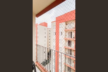 Varanda  de apartamento à venda com 3 quartos, 66m² em Vila Araguaia, São Paulo