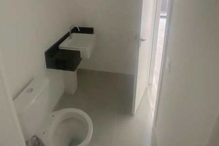 Banheiro de apartamento à venda com 1 quarto, 50m² em Pinheiros, São Paulo