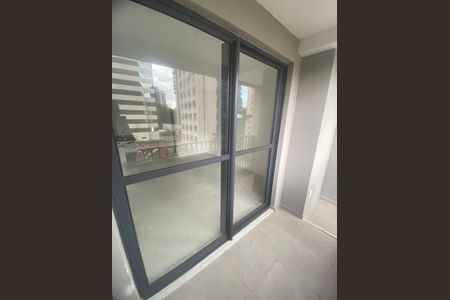 Apartamento à venda com 24m², 1 quarto e sem vaga Apartamento à venda com 24m², 1 quarto e sem vagaVaranda