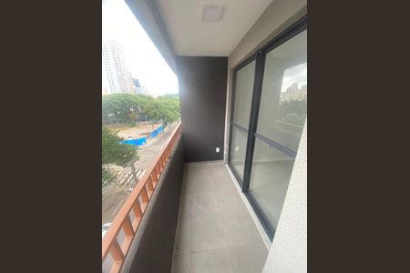 Apartamento à venda com 24m², 1 quarto e sem vaga Apartamento à venda com 24m², 1 quarto e sem vagaVaranda
