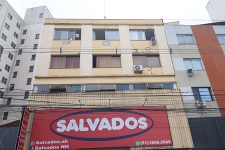 Apartamento para alugar com 110m², 3 quartos e sem vagaFachada com placa