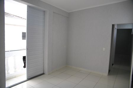 Quarto 1  de casa para alugar com 2 quartos, 70m² em Jardim Lauro Gomes, São Bernardo do Campo