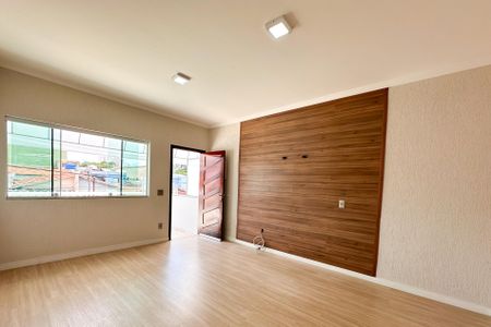 Sala de casa para alugar com 2 quartos, 60m² em Jardim Lauro Gomes, São Bernardo do Campo