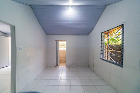 Quarto de casa para alugar com 1 quarto, 80m² em Rio Pequeno, São Paulo