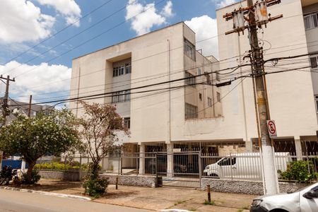 Apartamento para alugar com 60m², 2 quartos e 1 vaga Apartamento para alugar com 60m², 2 quartos e 1 vagaFachada