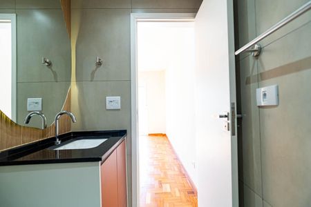 Studio para alugar com 28m², 1 quarto e sem vaga Studio para alugar com 28m², 1 quarto e sem vagaBanheiro
