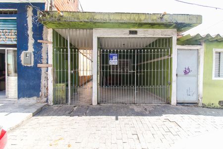 Casa para alugar com 60m², 2 quartos e 1 vagaFachada + Placa