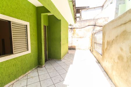 Casa para alugar com 60m², 2 quartos e 1 vagaÁrea de Serviço