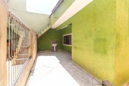 Casa para alugar com 60m², 2 quartos e 1 vagaÁrea de Serviço