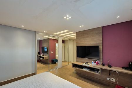 Casa à venda com 300m², 4 quartos e 6 vagas Casa à venda com 300m², 4 quartos e 6 vagasSuíte 1