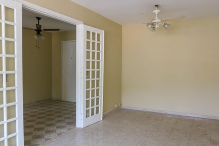 Apartamento à venda com 85m², 3 quartos e 1 vagaSala