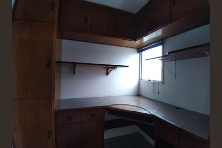 Apartamento à venda com 72m², 2 quartos e 2 vagasÁrea de serviço