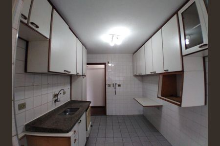 Apartamento à venda com 72m², 2 quartos e 2 vagasCozinha