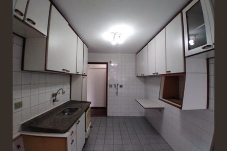 Apartamento à venda com 72m², 2 quartos e 2 vagasCozinha