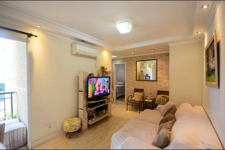 Sala de casa à venda com 2 quartos, 51m² em Piqueri, São Paulo
