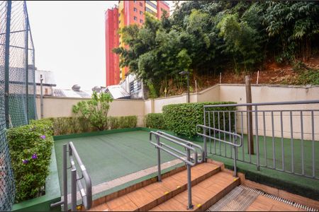 Casa à venda com 51m², 2 quartos e 1 vaga Casa à venda com 51m², 2 quartos e 1 vagaEscada