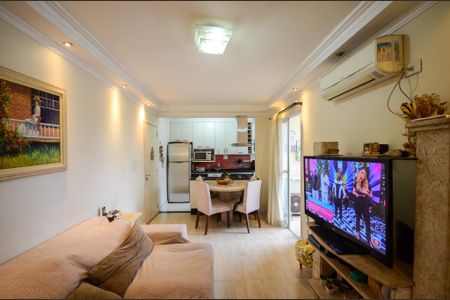 Sala de casa à venda com 2 quartos, 51m² em Piqueri, São Paulo
