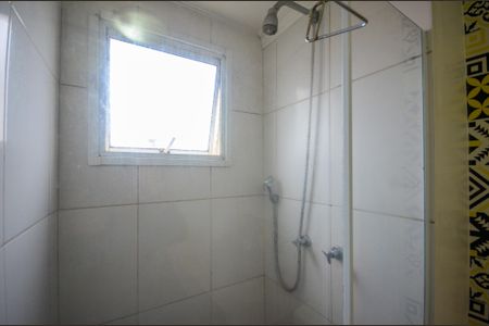 Casa à venda com 51m², 2 quartos e 1 vaga Casa à venda com 51m², 2 quartos e 1 vagaBanheiro