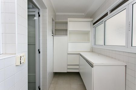 Apartamento para alugar com 106m², 3 quartos e 2 vagas Apartamento para alugar com 106m², 3 quartos e 2 vagasÁrea de Serviço