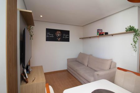 Apartamento para alugar com 38m², 2 quartos e 1 vagaSala