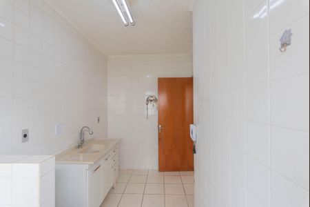 Apartamento à venda com 48m², 2 quartos e 1 vaga Apartamento à venda com 48m², 2 quartos e 1 vagaCozinha