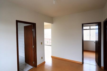 Apartamento à venda com 80m², 2 quartos e 1 vagaSala de Jantar