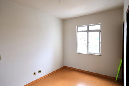 Apartamento à venda com 80m², 2 quartos e 1 vagaSala de Jantar