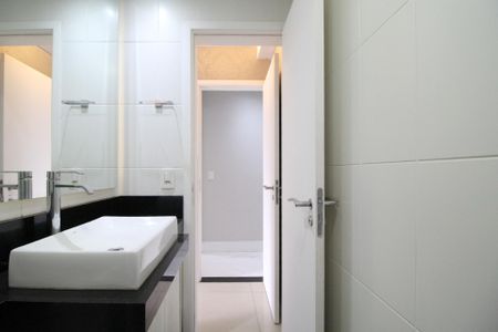 Apartamento à venda com 85m², 3 quartos e 2 vagasBanheiro da Suíte