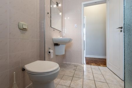 Apartamento para alugar com 109m², 2 quartos e sem vagaBanheiro