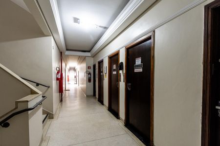 Apartamento para alugar com 109m², 2 quartos e sem vagaHall do Andar