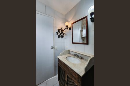 Apartamento para alugar com 148m², 3 quartos e 1 vaga Apartamento para alugar com 148m², 3 quartos e 1 vagaBanheiro Social