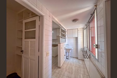 Apartamento para alugar com 148m², 3 quartos e 1 vagaÁrea de Serviço