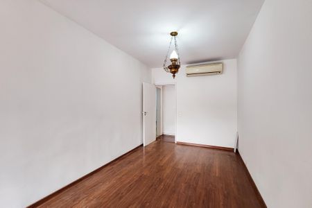 Apartamento para alugar com 148m², 3 quartos e 1 vaga Apartamento para alugar com 148m², 3 quartos e 1 vagaSala