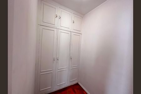 Apartamento para alugar com 148m², 3 quartos e 1 vagaQuarto de Serviço