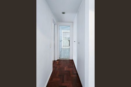 Apartamento para alugar com 148m², 3 quartos e 1 vaga Apartamento para alugar com 148m², 3 quartos e 1 vagaCorredor