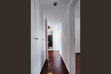 Apartamento para alugar com 148m², 3 quartos e 1 vaga Apartamento para alugar com 148m², 3 quartos e 1 vagaCorredor