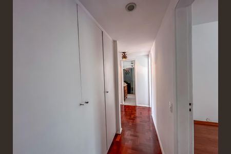 Apartamento para alugar com 148m², 3 quartos e 1 vagaCorredor