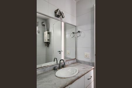 Apartamento para alugar com 148m², 3 quartos e 1 vaga Apartamento para alugar com 148m², 3 quartos e 1 vagaBanheiro da Suíte