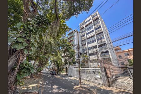 Apartamento para alugar com 148m², 3 quartos e 1 vagaFachada