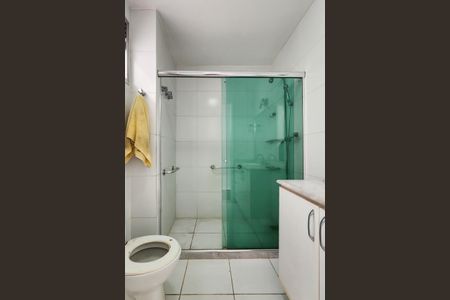 Apartamento para alugar com 148m², 3 quartos e 1 vaga Apartamento para alugar com 148m², 3 quartos e 1 vagaBanheiro da Suíte