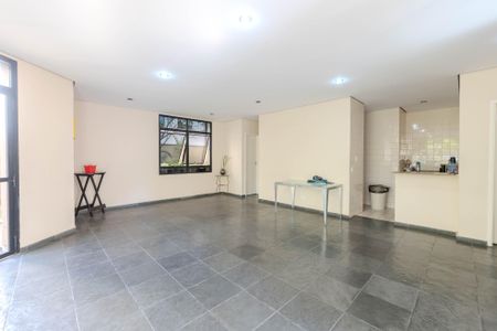 Studio à venda com 29m², 1 quarto e sem vagaÁrea comum - Salão de festas