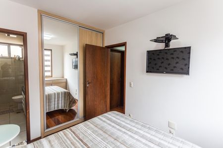 Apartamento para alugar com 80m², 3 quartos e 1 vaga Apartamento para alugar com 80m², 3 quartos e 1 vagaSuíte