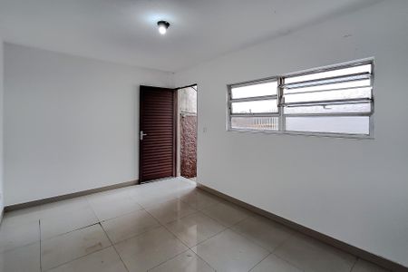 Sala/Quarto de casa para alugar com 1 quarto, 20m² em Vila Monumento, São Paulo