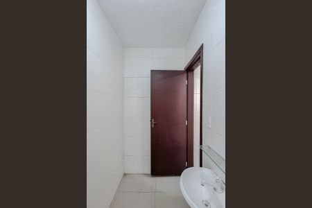 Banheiro de casa para alugar com 1 quarto, 20m² em Vila Monumento, São Paulo
