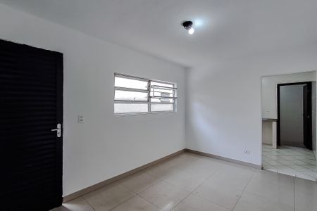 Casa para alugar com 20m², 1 quarto e sem vagaSala/Quarto