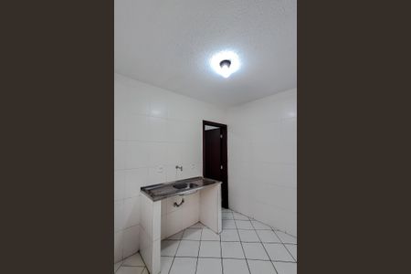 Cozinha de casa para alugar com 1 quarto, 20m² em Vila Monumento, São Paulo